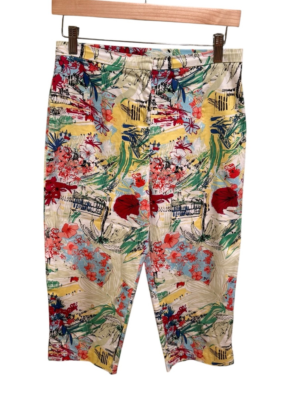 Vintage Blue Petites Tropical Floral Print Capris - (see description for sizing)